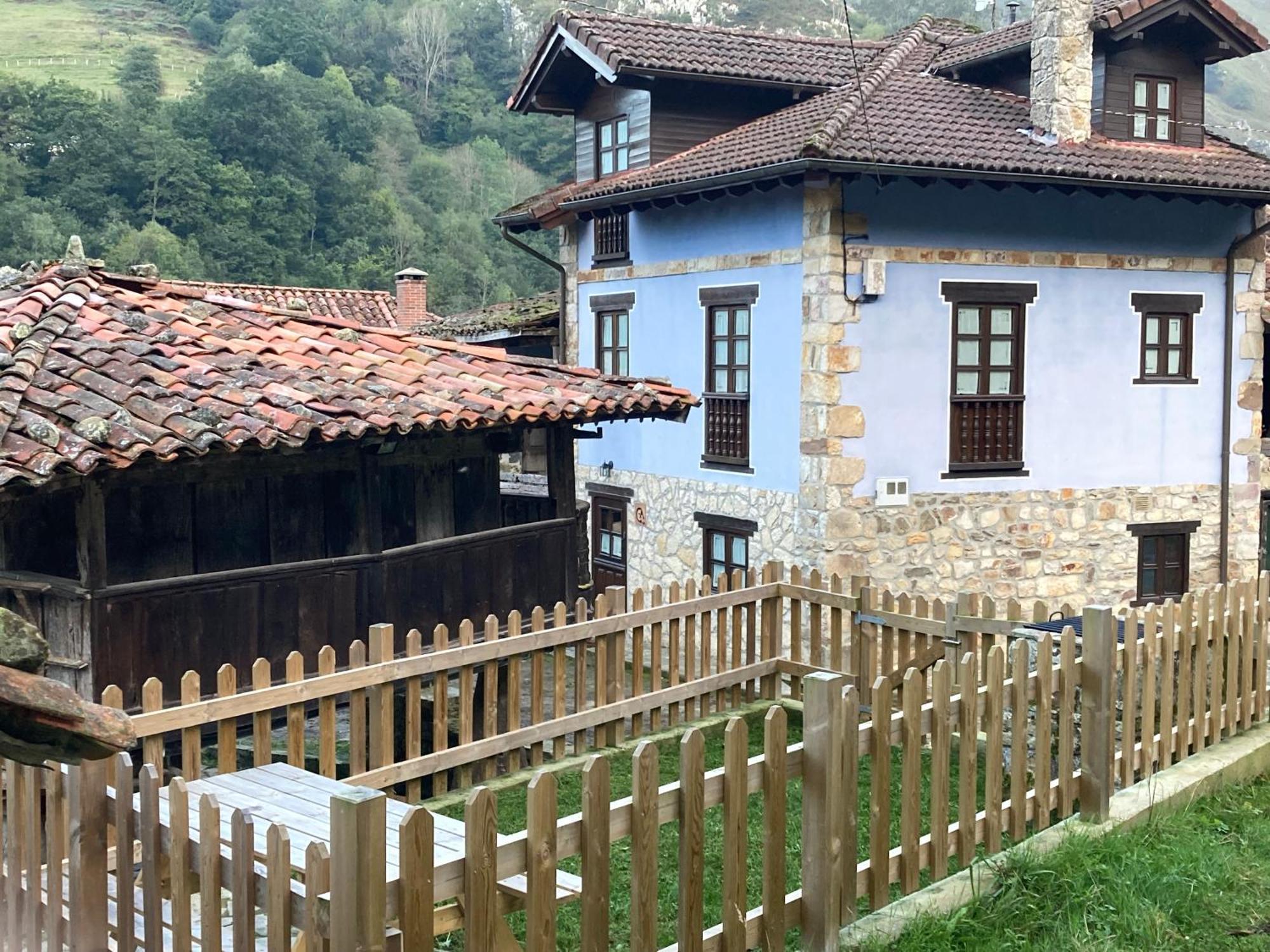 Casa Rural Espinareu La Villa Exterior photo